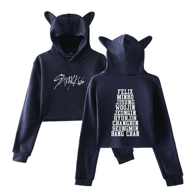 Kurzer Kapuzenpullover von StrayKids