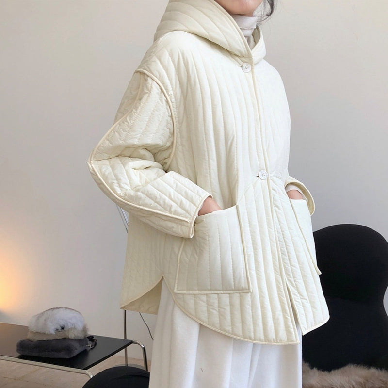 Koreanische Steppjacke mit Kapuze