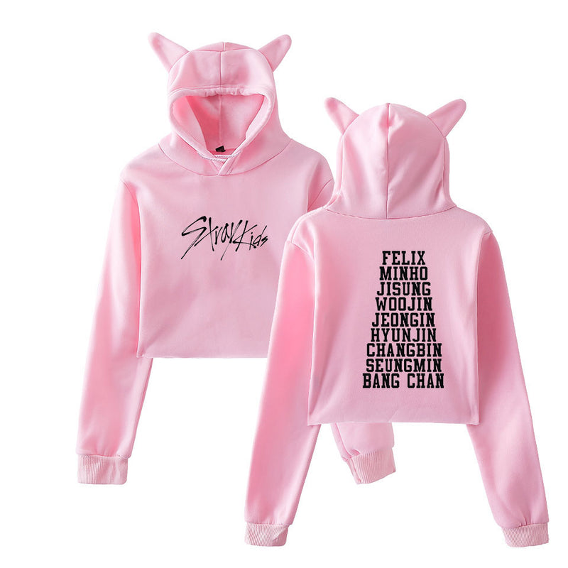 Kurzer Kapuzenpullover von StrayKids